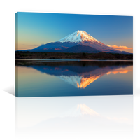 Fuji Sobre Lago